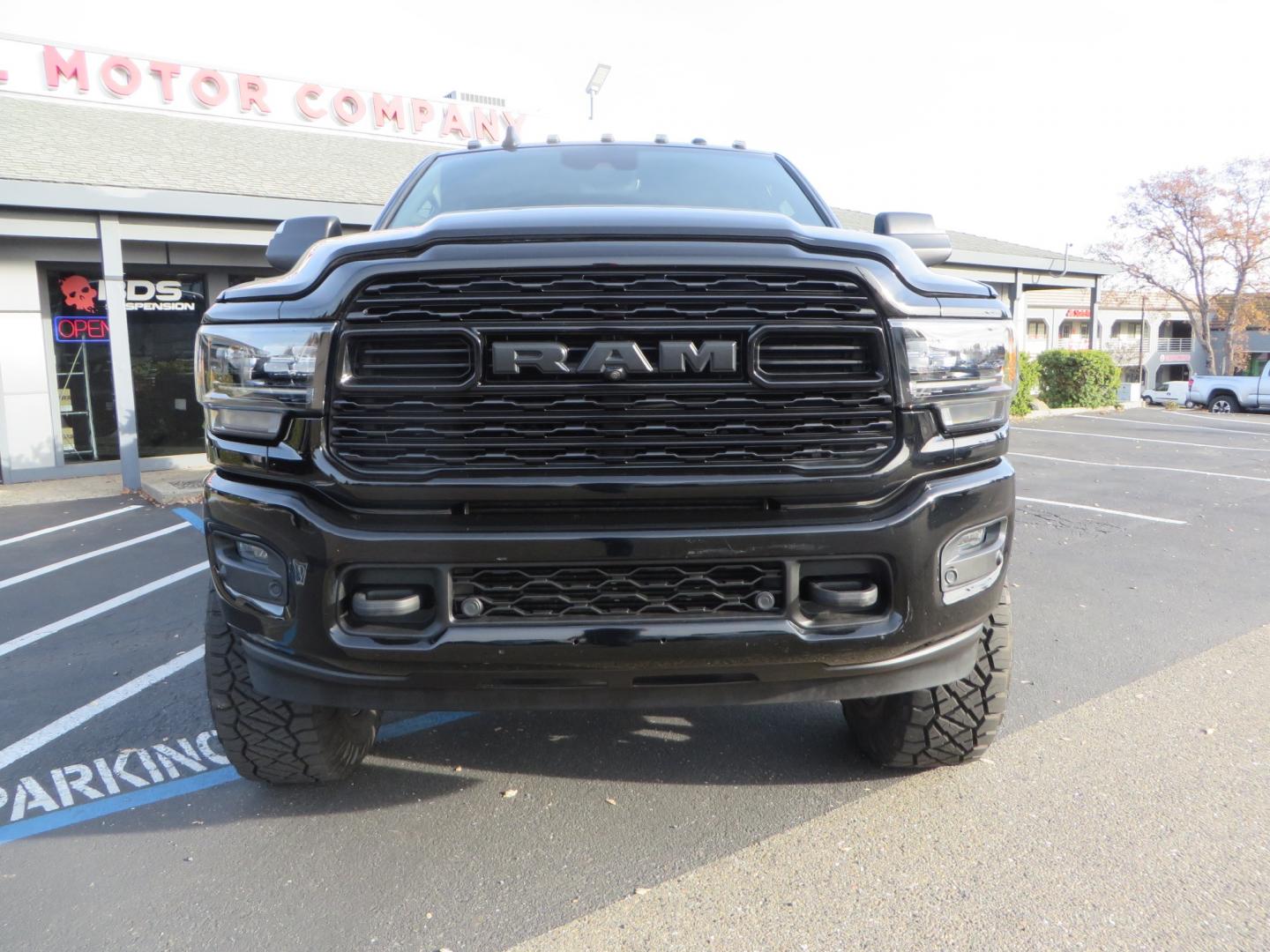 2020 BLACK /BLACK RAM 3500 Limited Mega Cab (3C63R3PLXLG) with an 6.7L I6 HO Turbo Diesel engine, Aisin 6-speed Automatic Transmission transmission, located at 2630 Grass Valley Highway, Auburn, CA, 95603, (530) 508-5100, 38.937893, -121.095482 - Photo#1